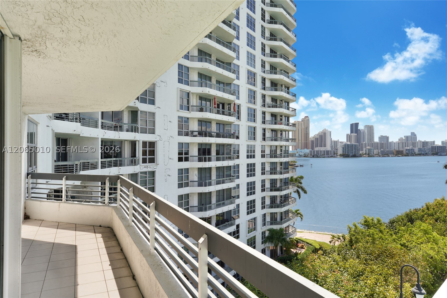 19101 NE 36th Ct #705, Aventura FL 33180