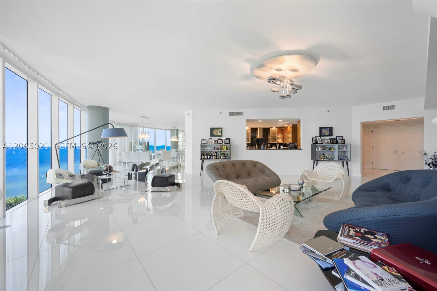 2711 S Ocean Dr #902, Hollywood FL 33019