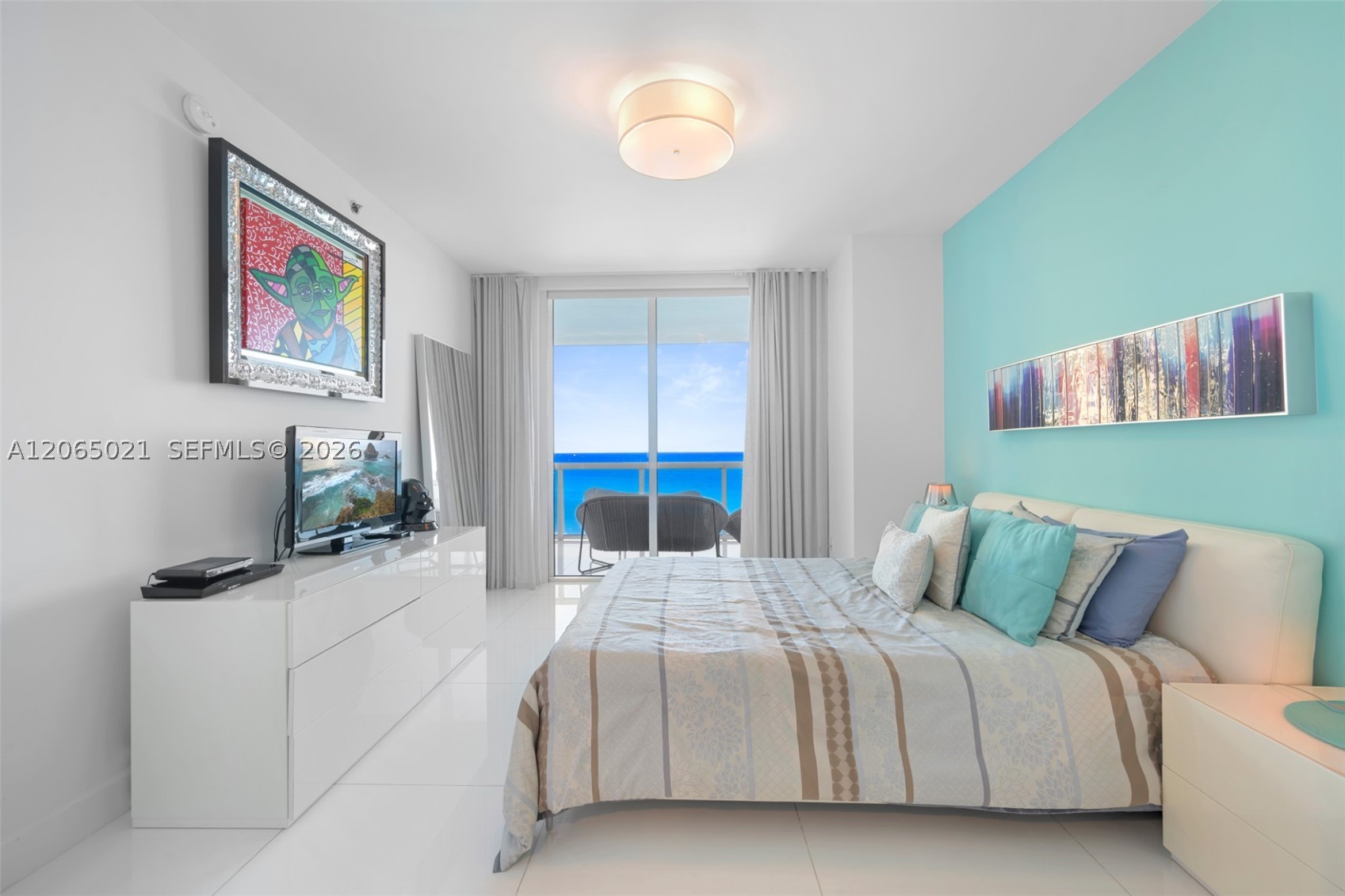 2711 S Ocean Dr #902, Hollywood FL 33019