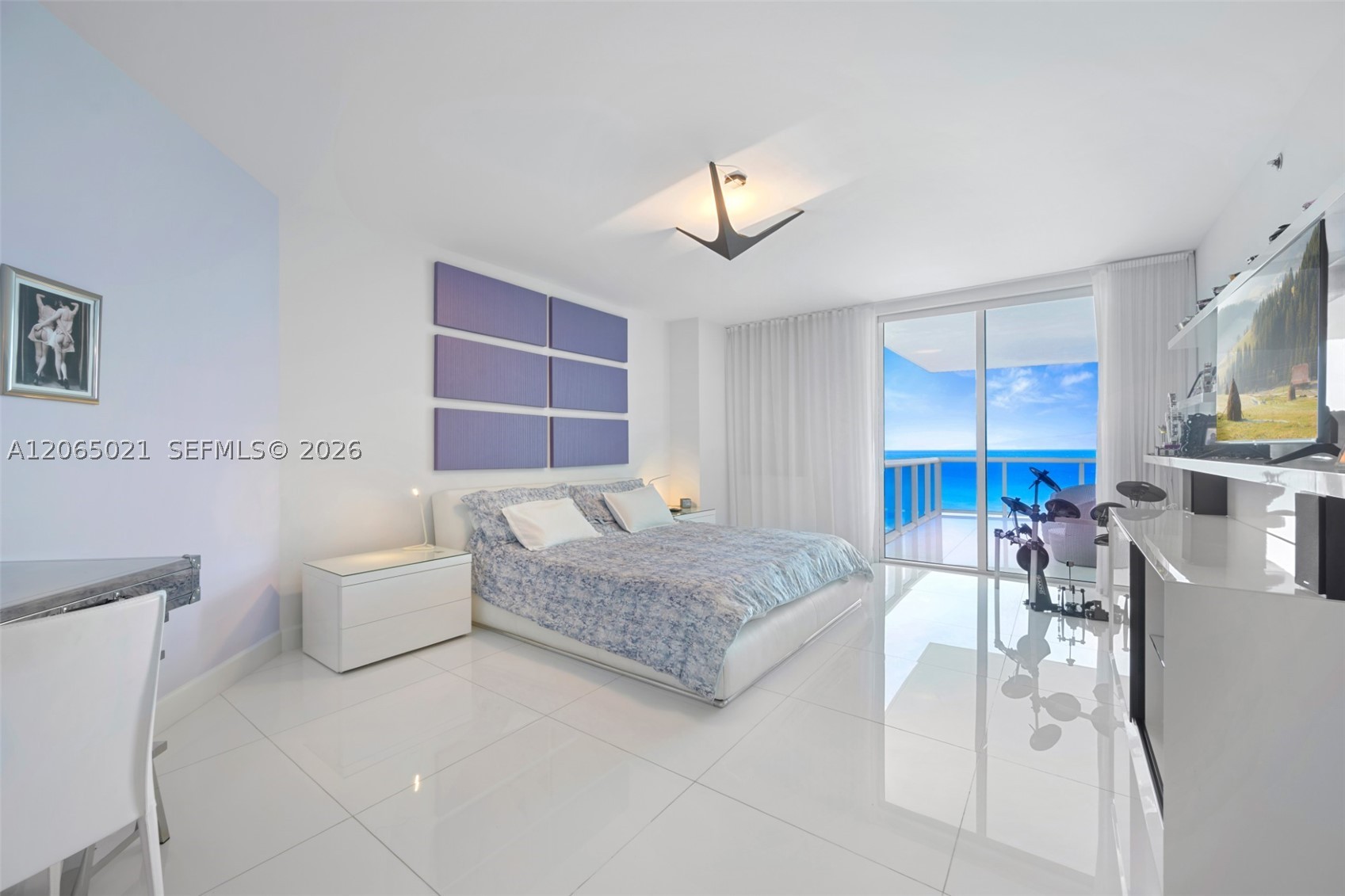 2711 S Ocean Dr #902, Hollywood FL 33019