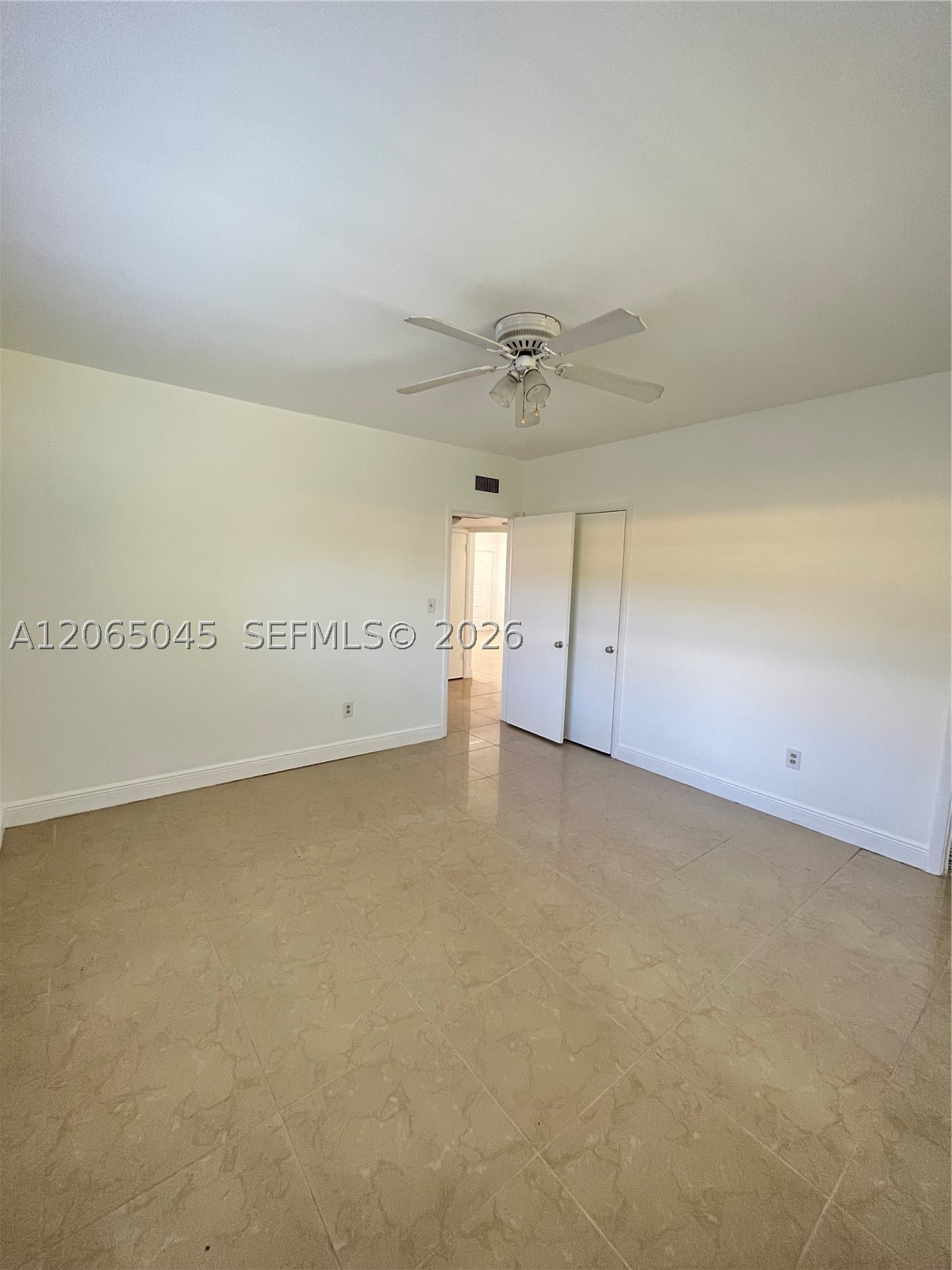 33 NW 87th St, El Portal FL 33150