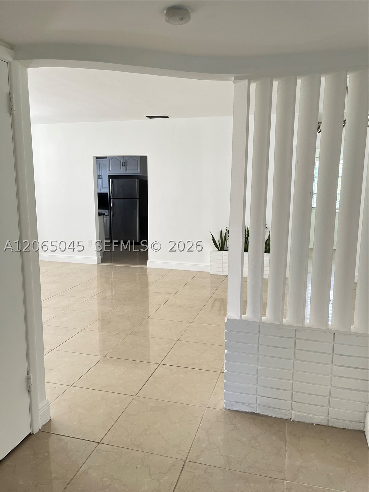 33 NW 87th St, El Portal FL 33150