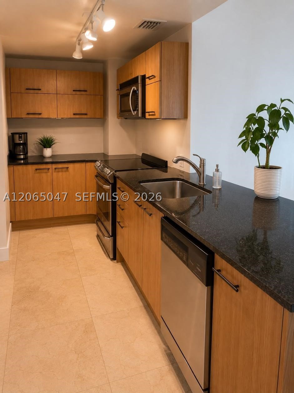 350 S Miami Ave #2904, Miami FL 33130