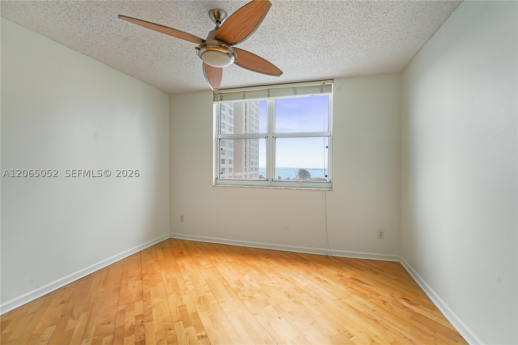 770 Claughton Island Dr #808, Miami FL 33131