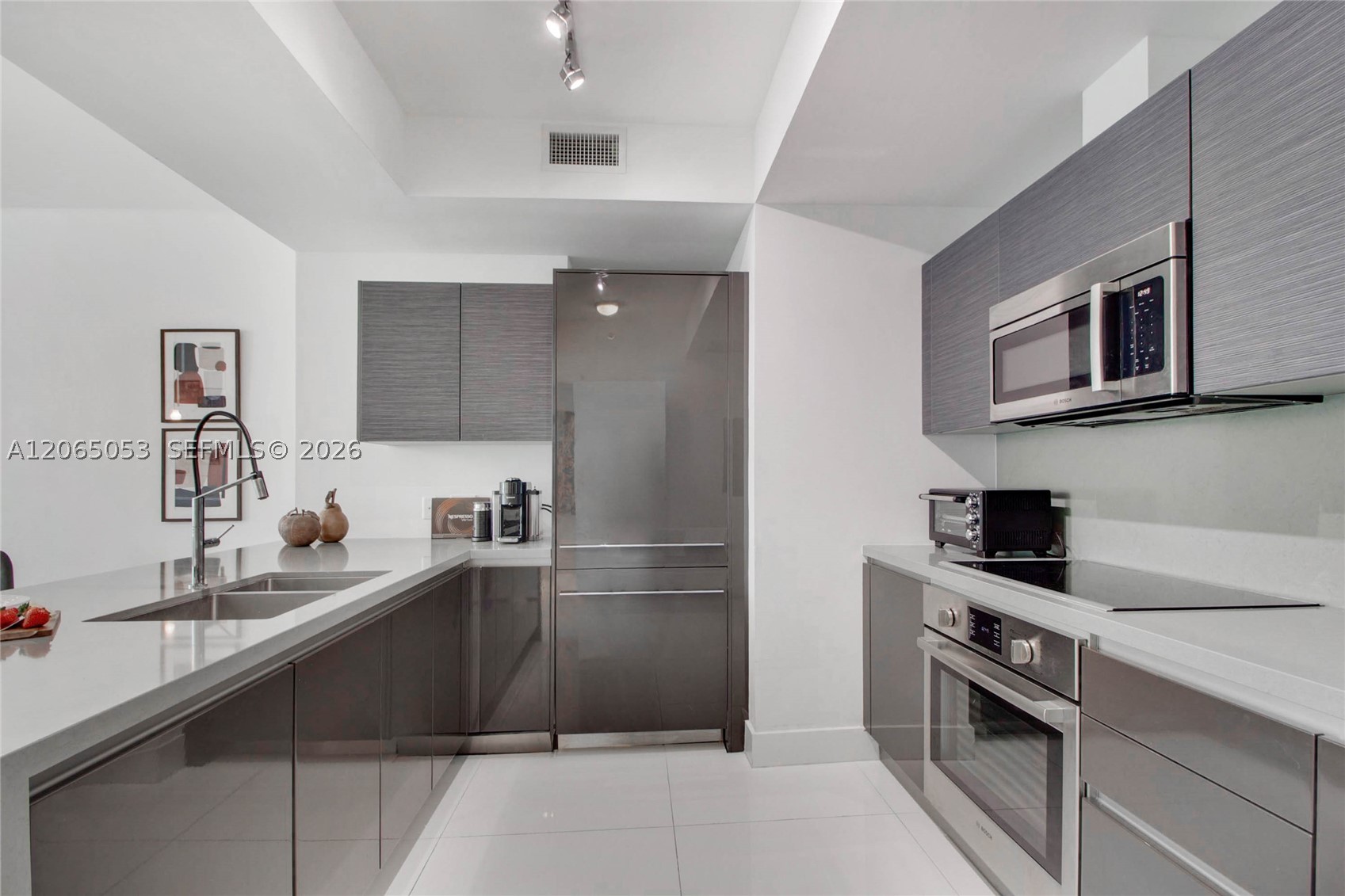 1080 Brickell Ave #1504, Miami FL 33131