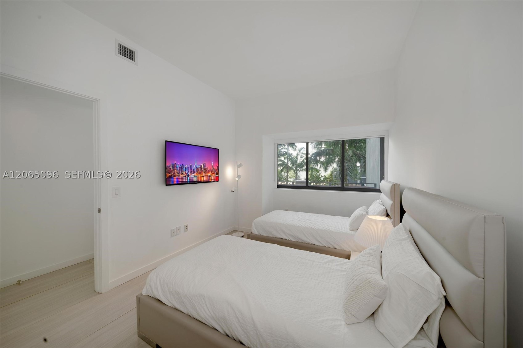 480 NE 31st St #605, Miami FL 33137