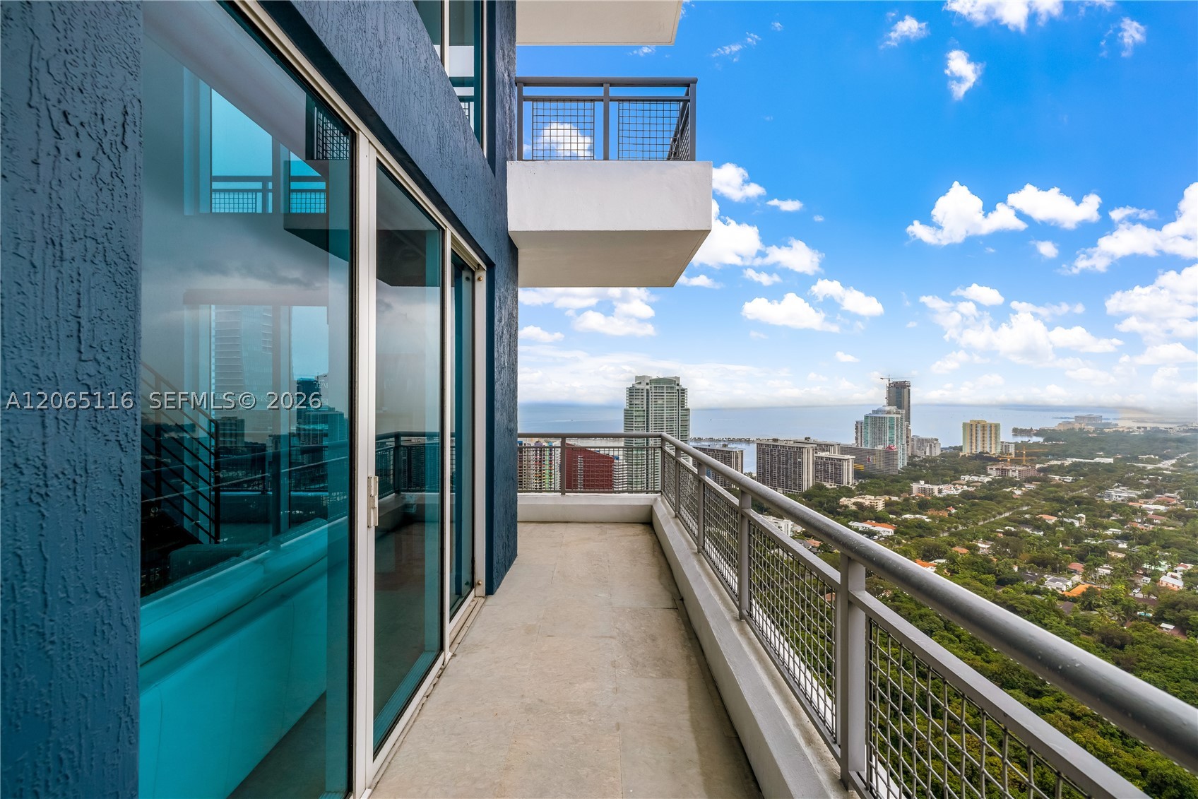 60 SW 13th St #4001, Miami FL 33130