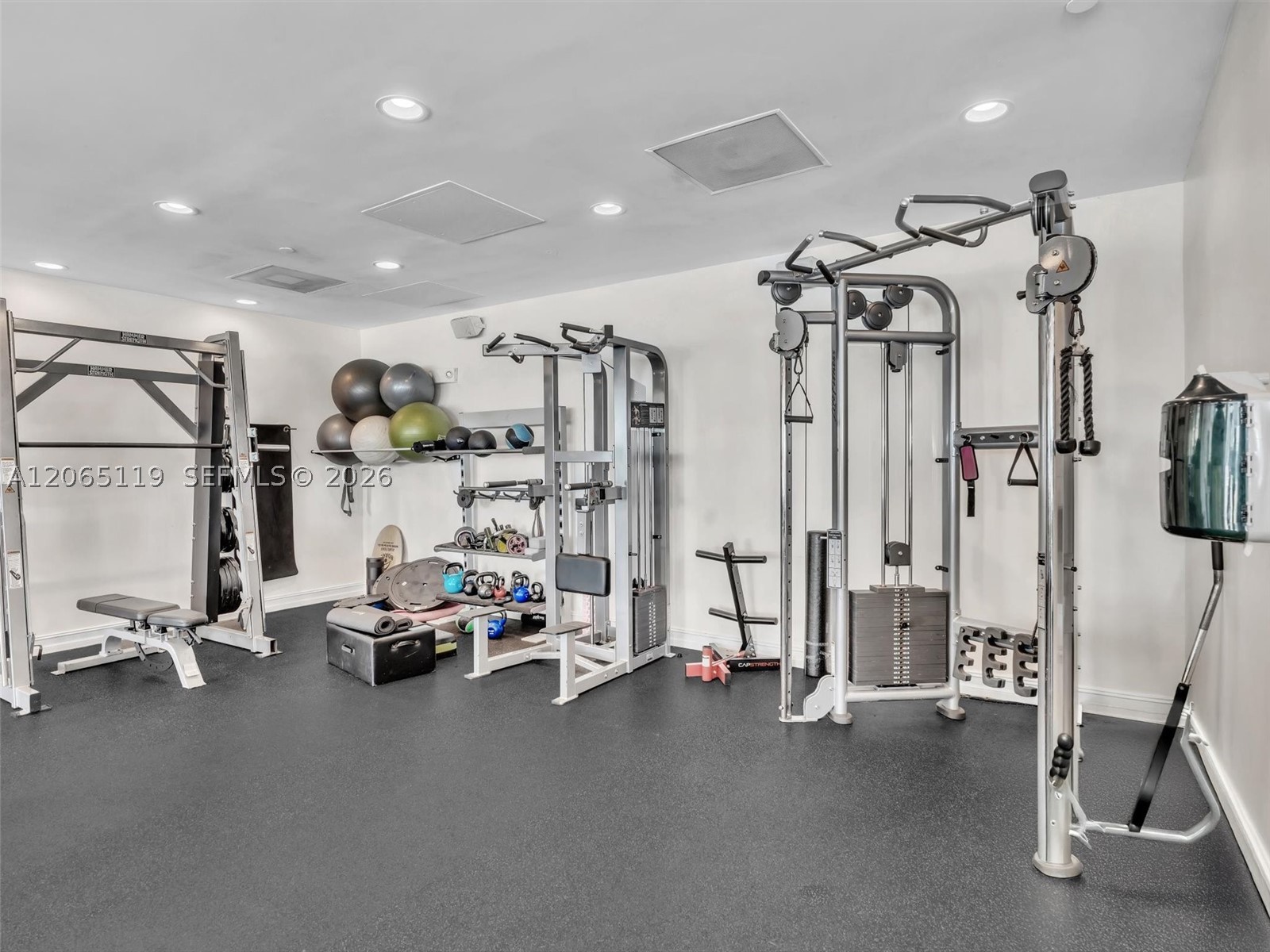 2451 S Brickell Ave #20M, Miami FL 33129