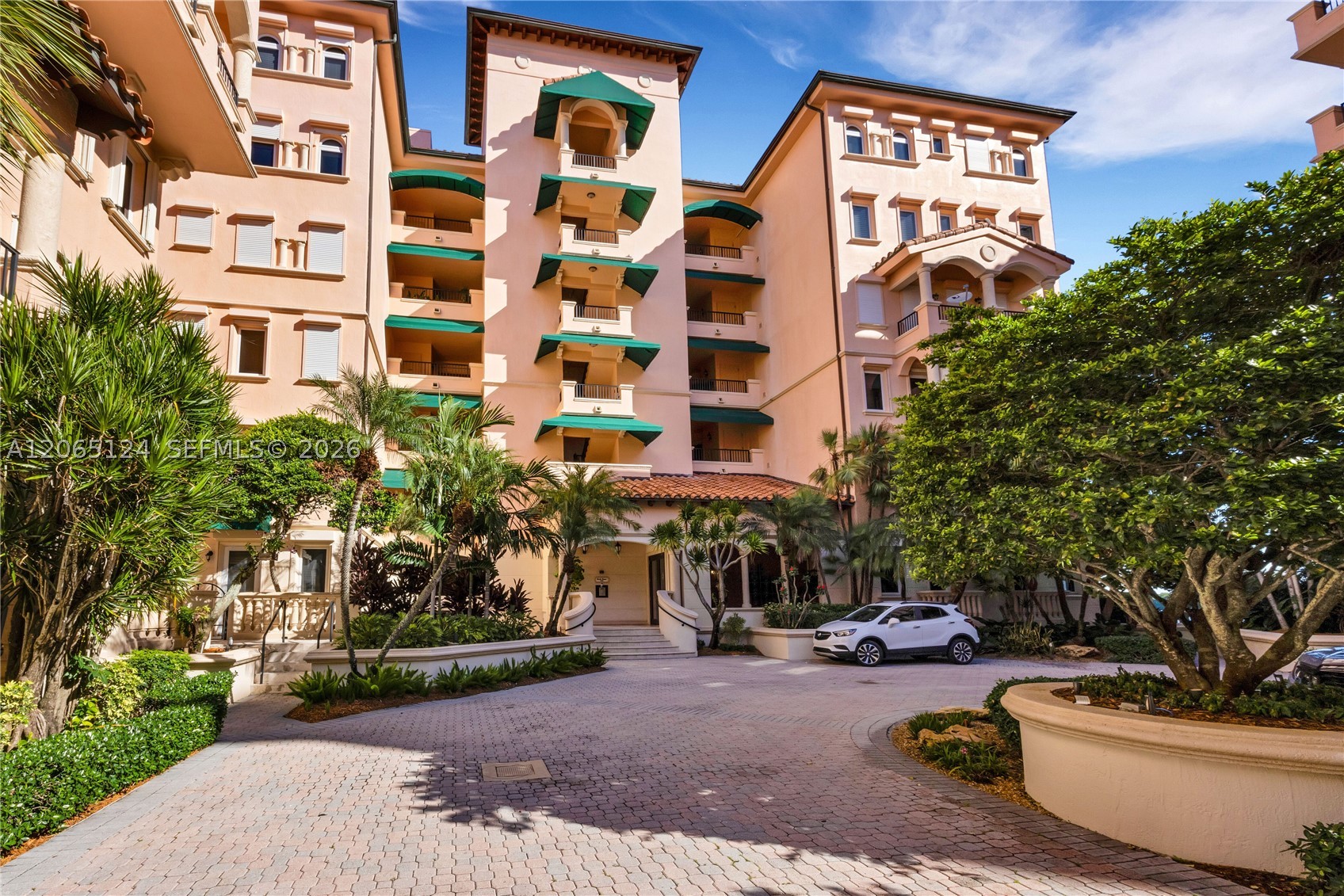 13647 Deering Bay Dr #142, Coral Gables FL 33158