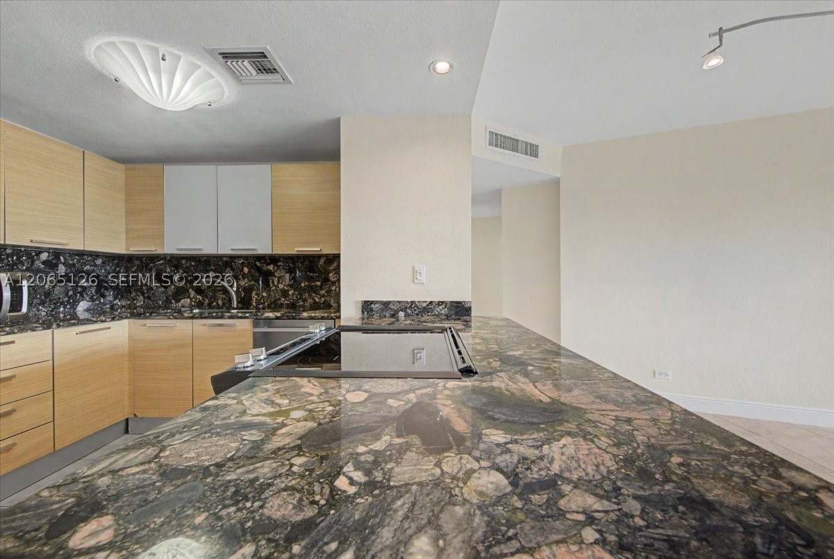 2451 Brickell Ave #4F, Miami FL 33129