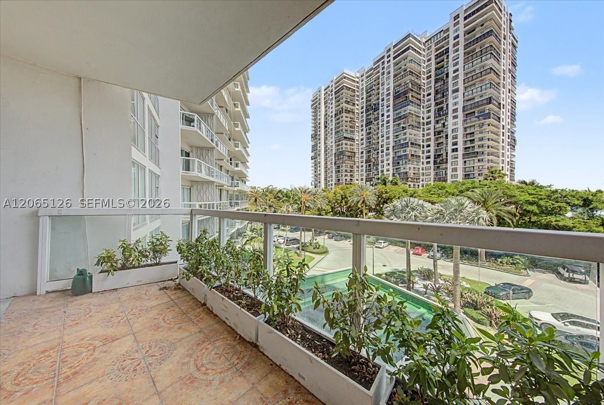2451 Brickell Ave #4F, Miami FL 33129