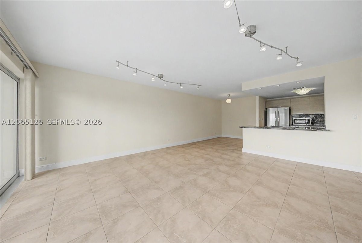 2451 Brickell Ave #4F, Miami FL 33129