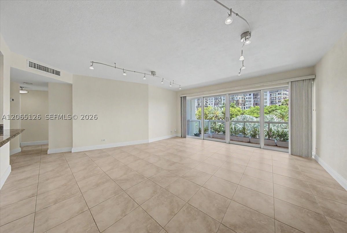 2451 Brickell Ave #4F, Miami FL 33129