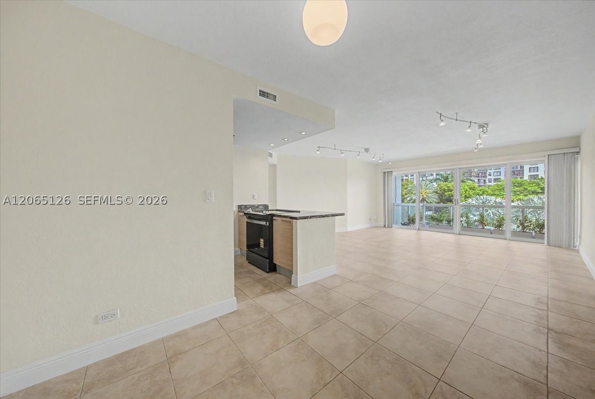 2451 Brickell Ave #4F, Miami FL 33129