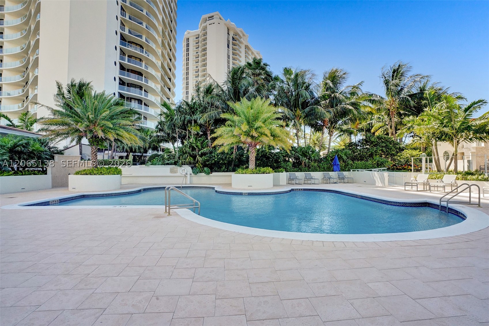 3000 Island Blvd #332, Aventura FL 33160