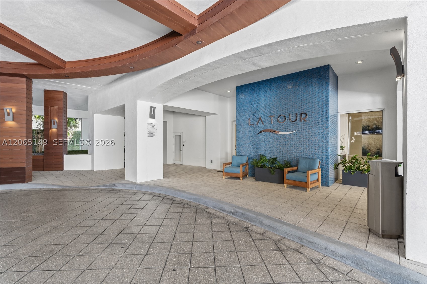 4201 Collins Ave #1503, Miami Beach FL 33140