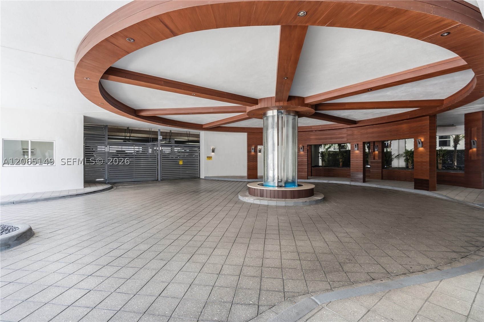 4201 Collins Ave #1503, Miami Beach FL 33140