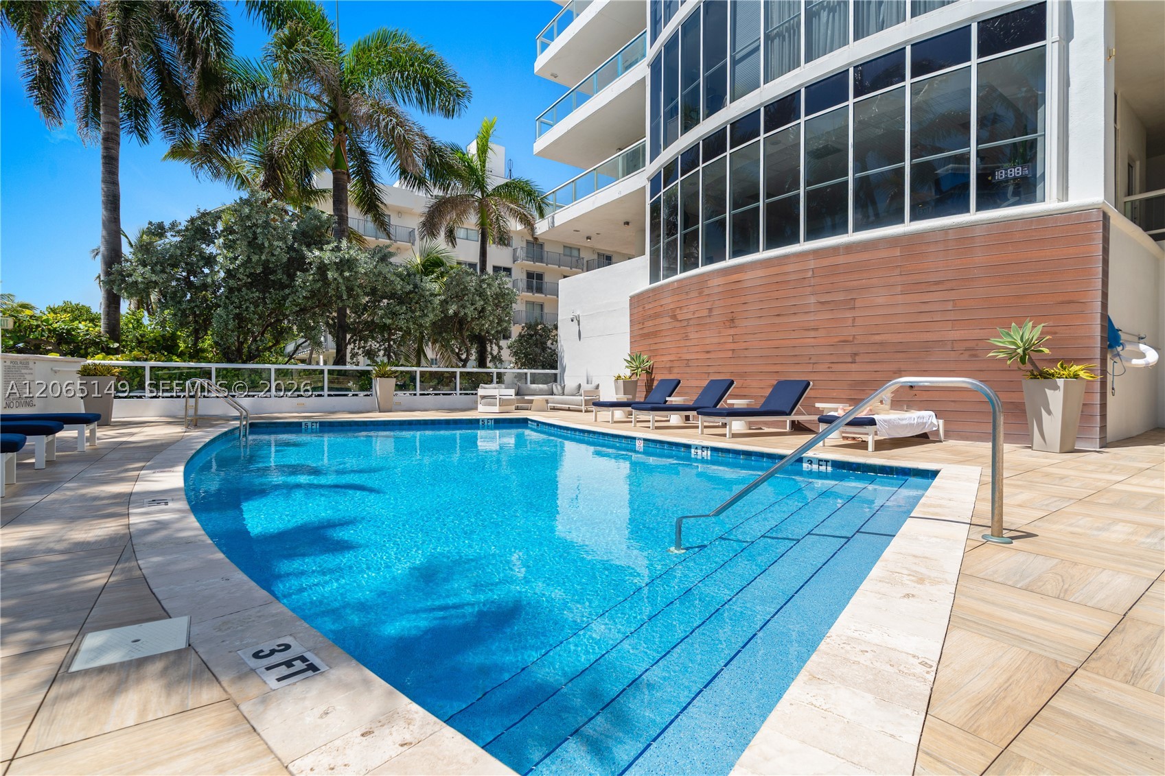 4201 Collins Ave #1503, Miami Beach FL 33140