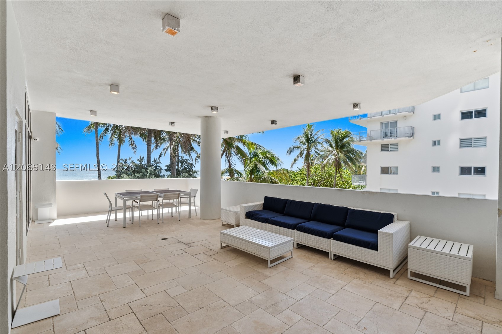 4201 Collins Ave #1503, Miami Beach FL 33140