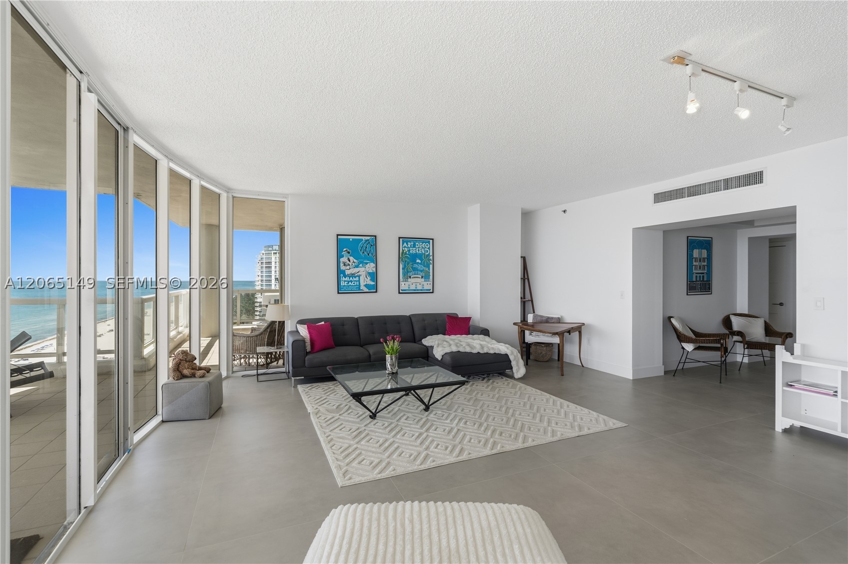 4201 Collins Ave #1503, Miami Beach FL 33140