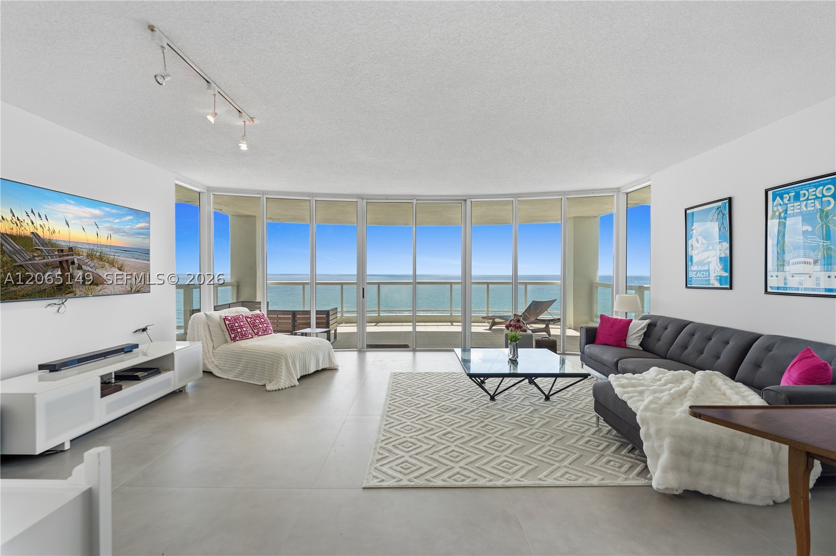 4201 Collins Ave #1503, Miami Beach FL 33140