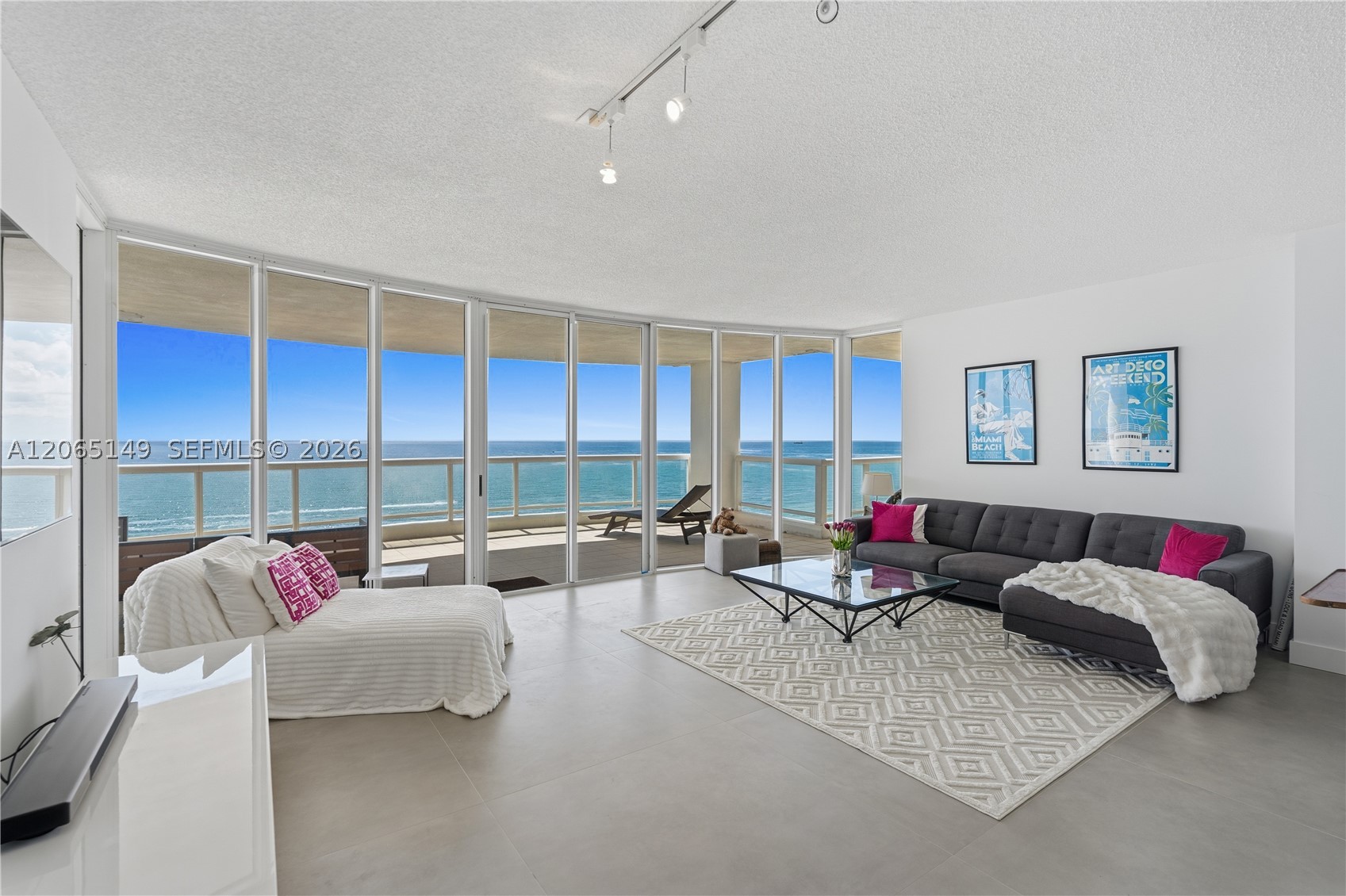 4201 Collins Ave #1503, Miami Beach FL 33140