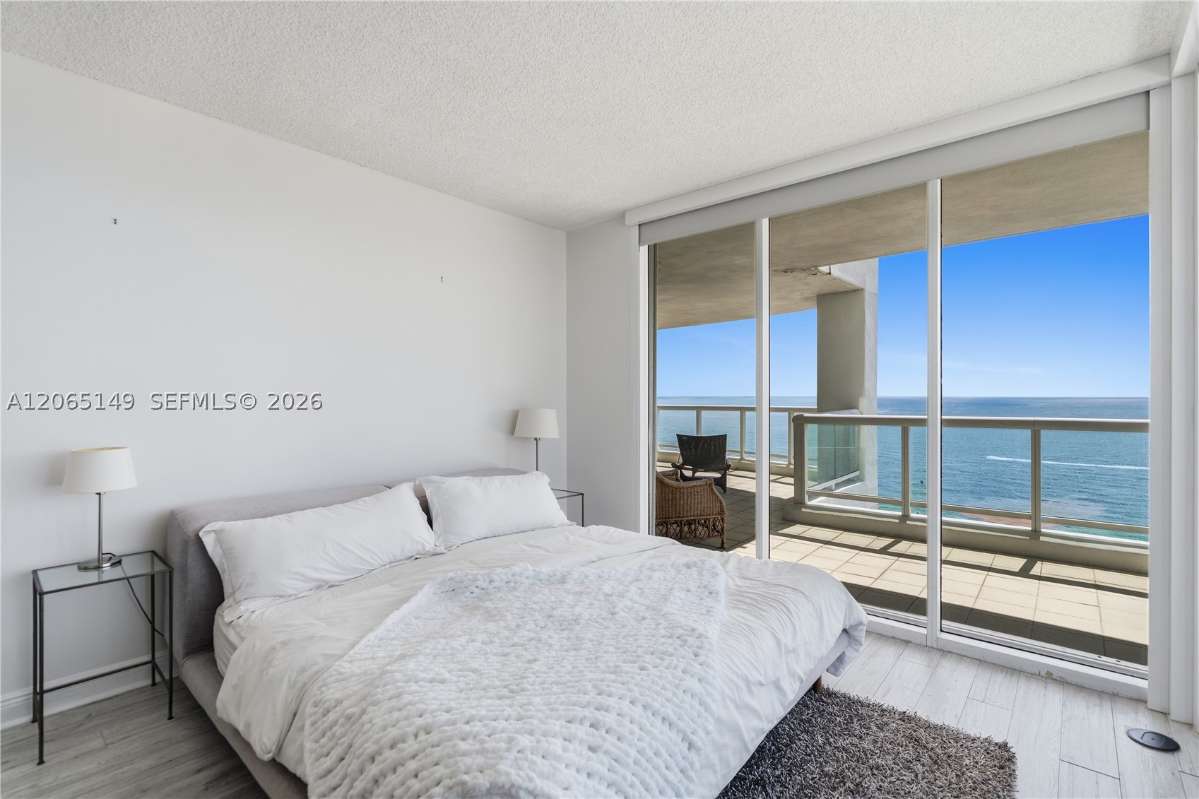 4201 Collins Ave #1503, Miami Beach FL 33140