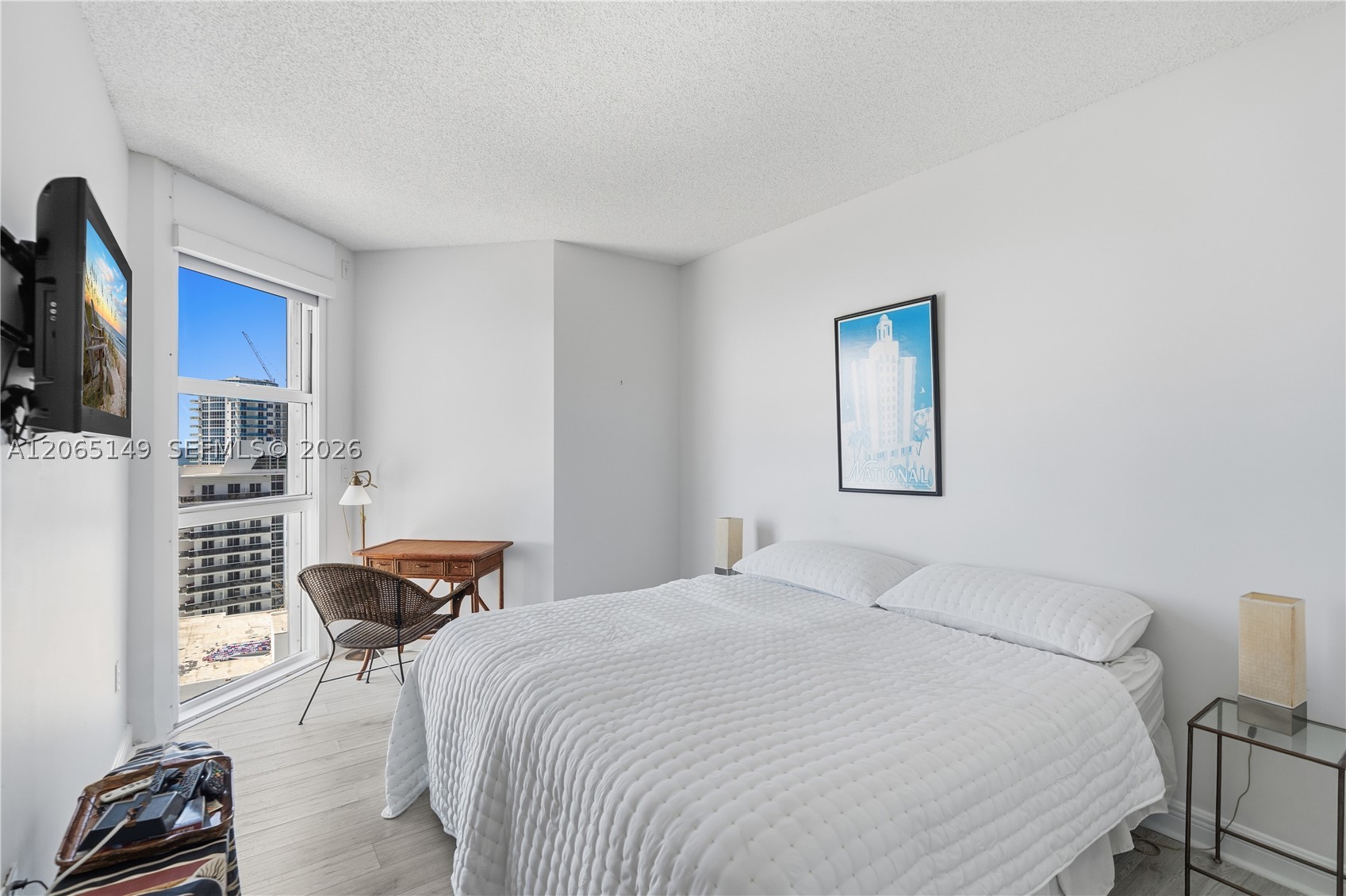 4201 Collins Ave #1503, Miami Beach FL 33140