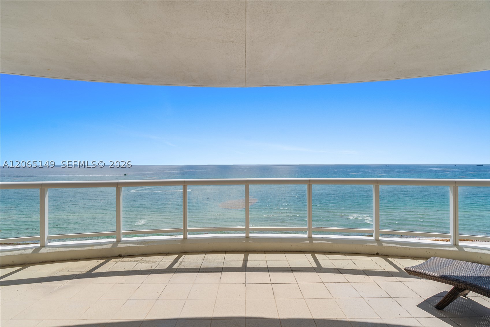 4201 Collins Ave #1503, Miami Beach FL 33140