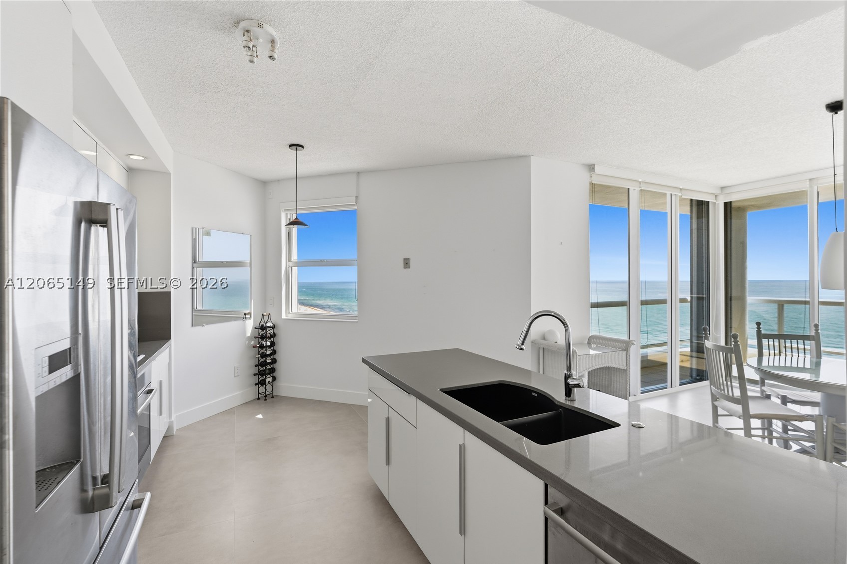 4201 Collins Ave #1503, Miami Beach FL 33140