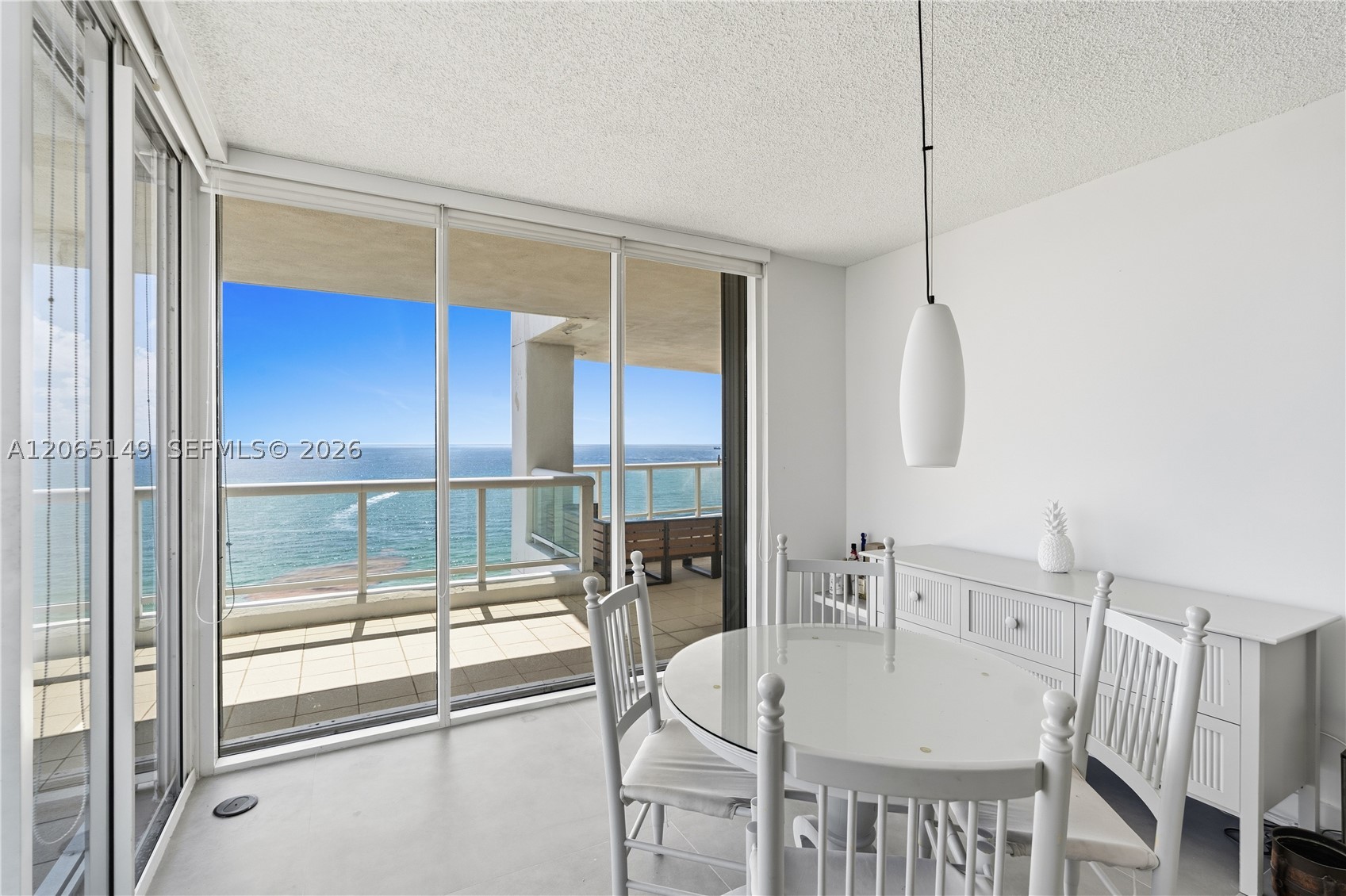 4201 Collins Ave #1503, Miami Beach FL 33140
