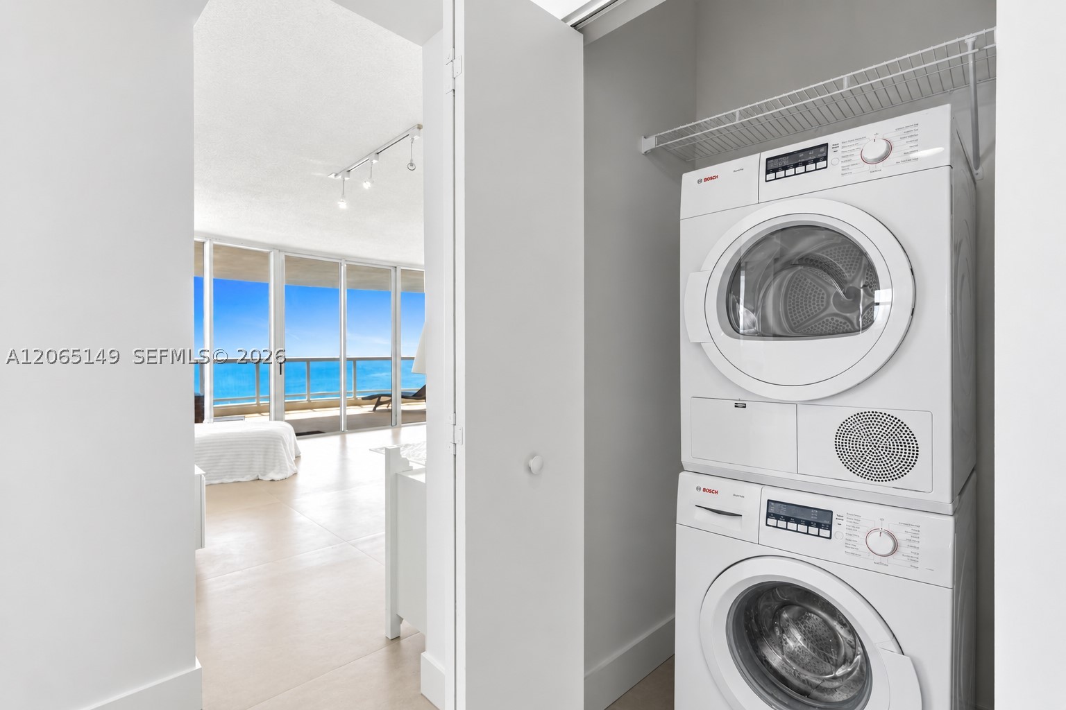 4201 Collins Ave #1503, Miami Beach FL 33140