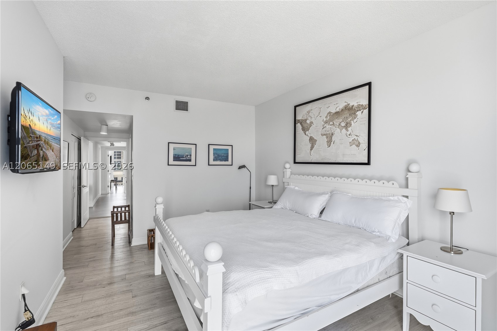 4201 Collins Ave #1503, Miami Beach FL 33140