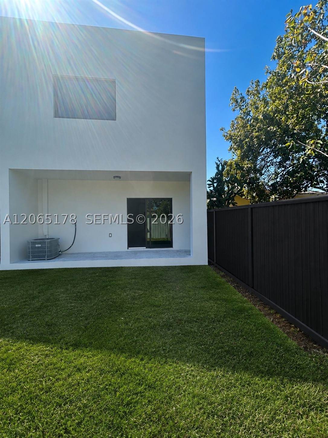 1121 NW 25th St, Miami FL 33127