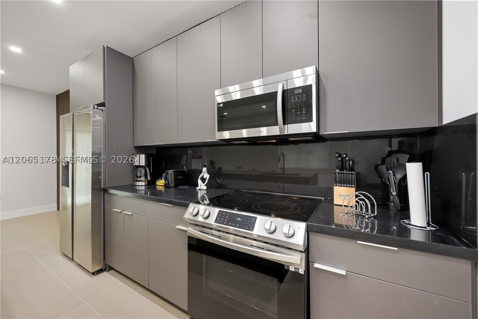1121 NW 25th St, Miami FL 33127