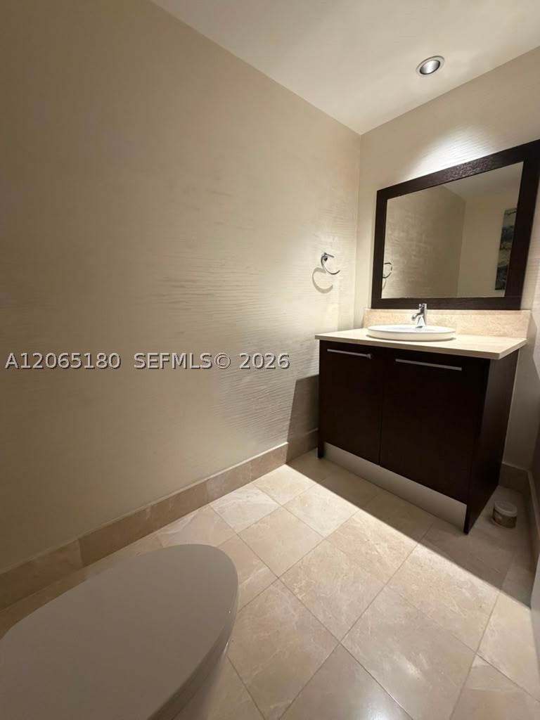 17121 Collins Ave #1208, Sunny Isles Beach FL 33160