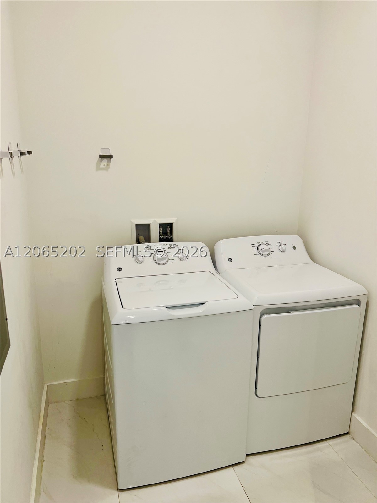 301 Altara Ave #210, Coral Gables FL 33146