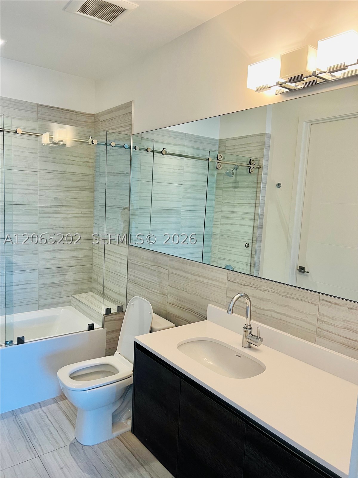 301 Altara Ave #210, Coral Gables FL 33146