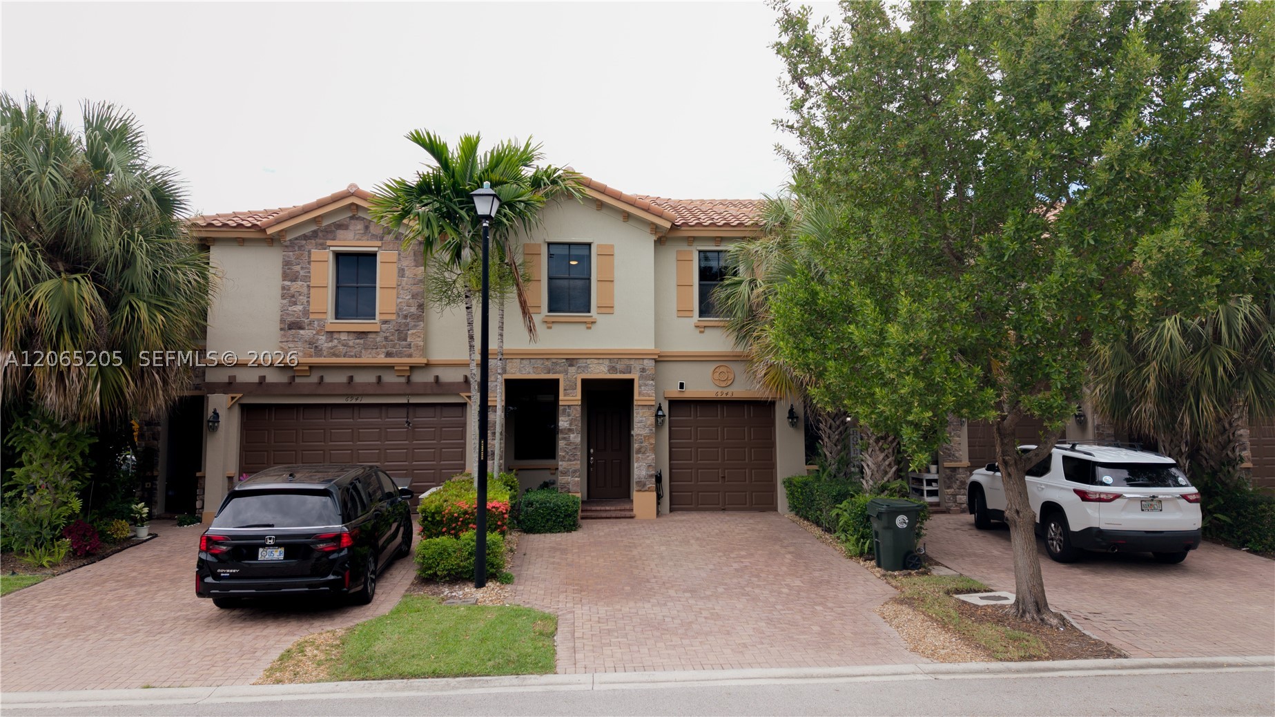 6943 Halton Park Ln, Coconut Creek FL 33073