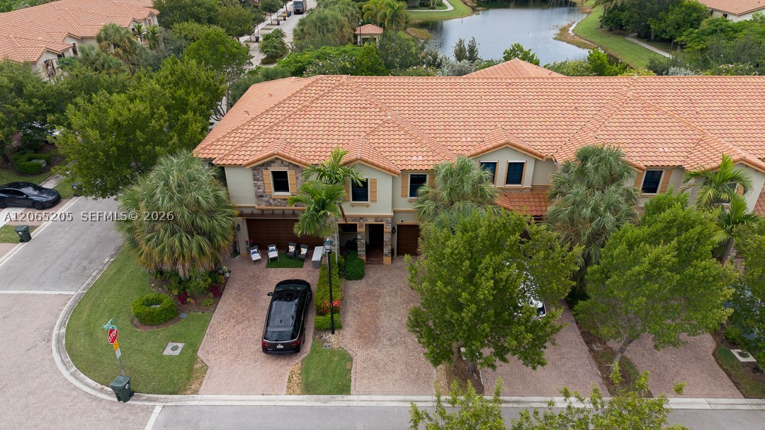 6943 Halton Park Ln, Coconut Creek FL 33073