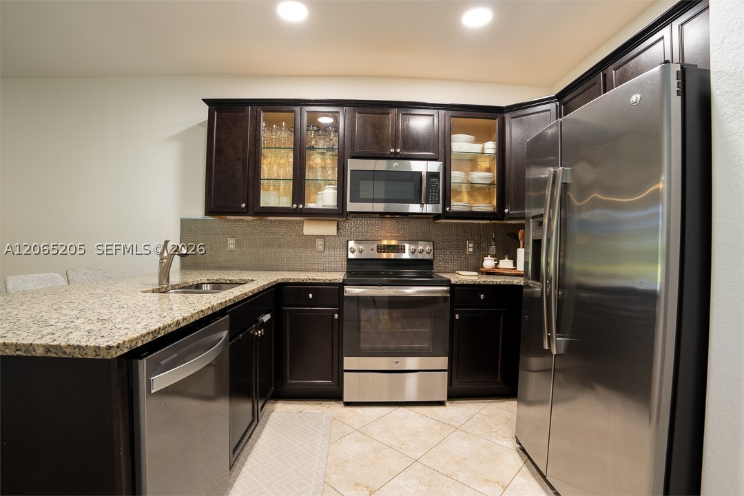 6943 Halton Park Ln, Coconut Creek FL 33073