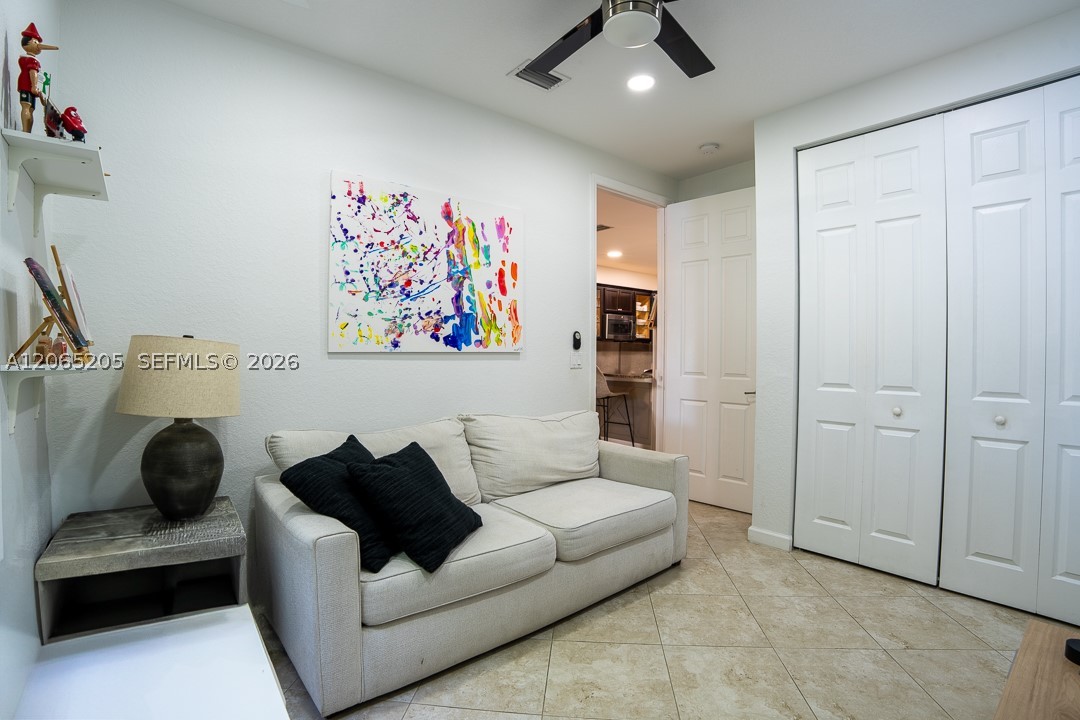 6943 Halton Park Ln, Coconut Creek FL 33073