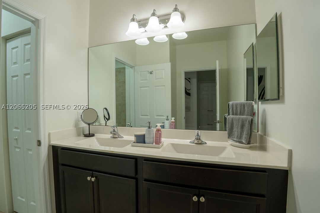 6943 Halton Park Ln, Coconut Creek FL 33073