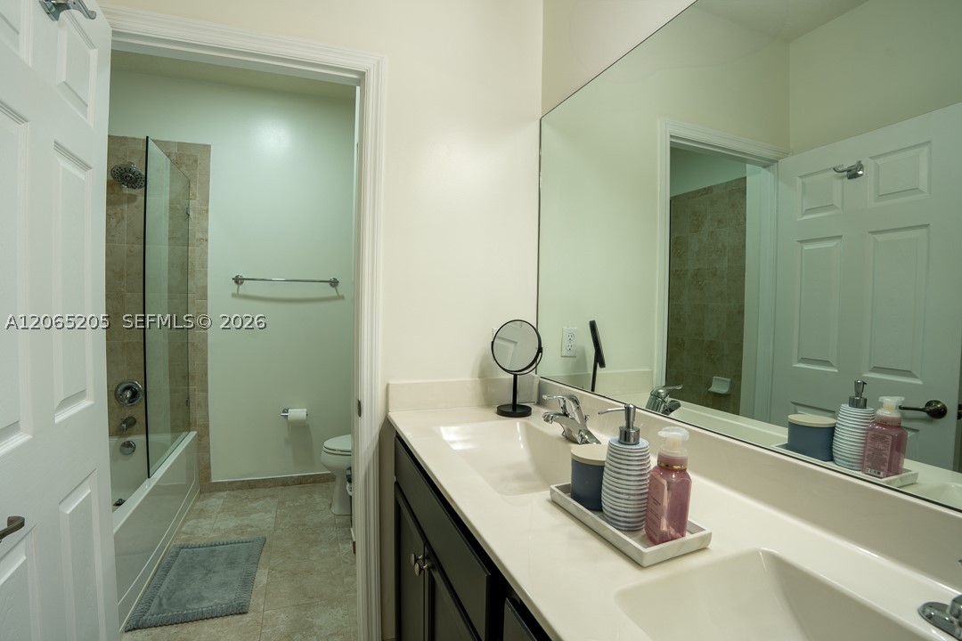 6943 Halton Park Ln, Coconut Creek FL 33073