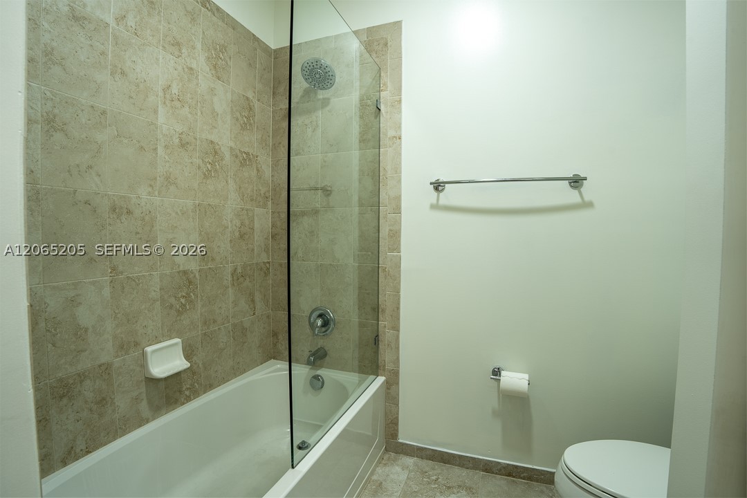 6943 Halton Park Ln, Coconut Creek FL 33073