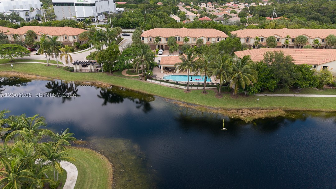 6943 Halton Park Ln, Coconut Creek FL 33073