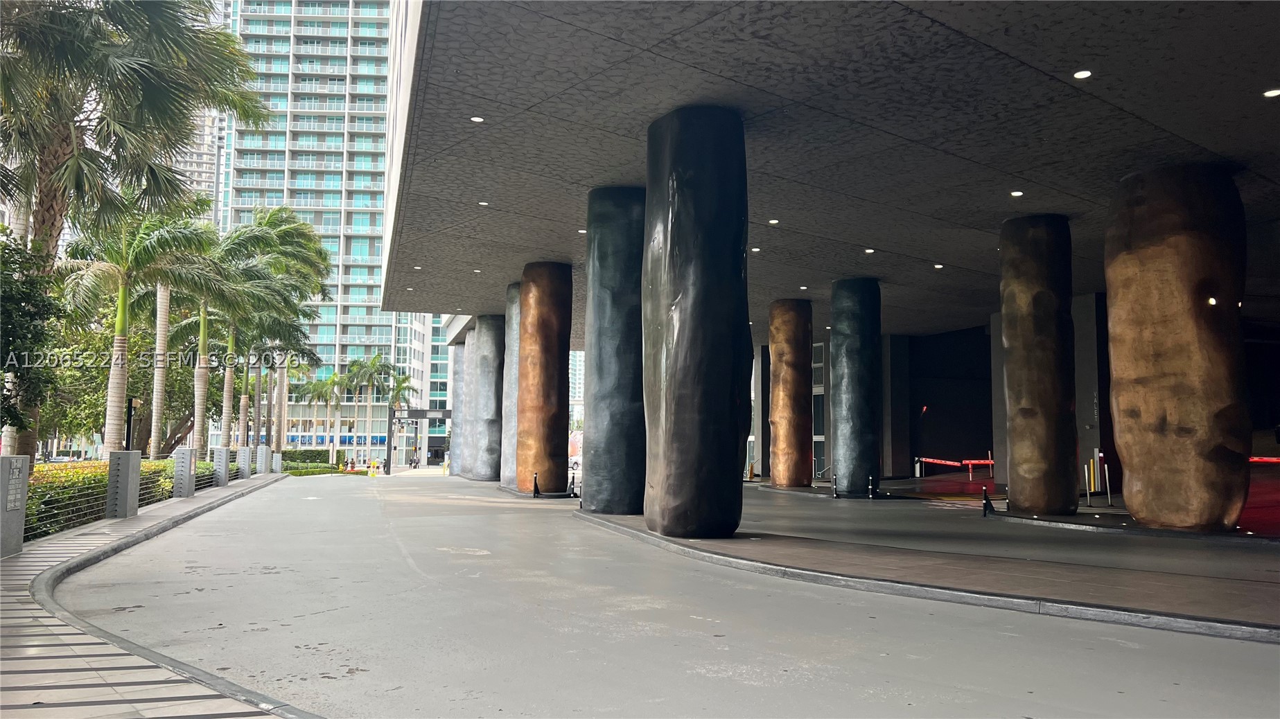 495 Brickell Ave #4308, Miami FL 33131