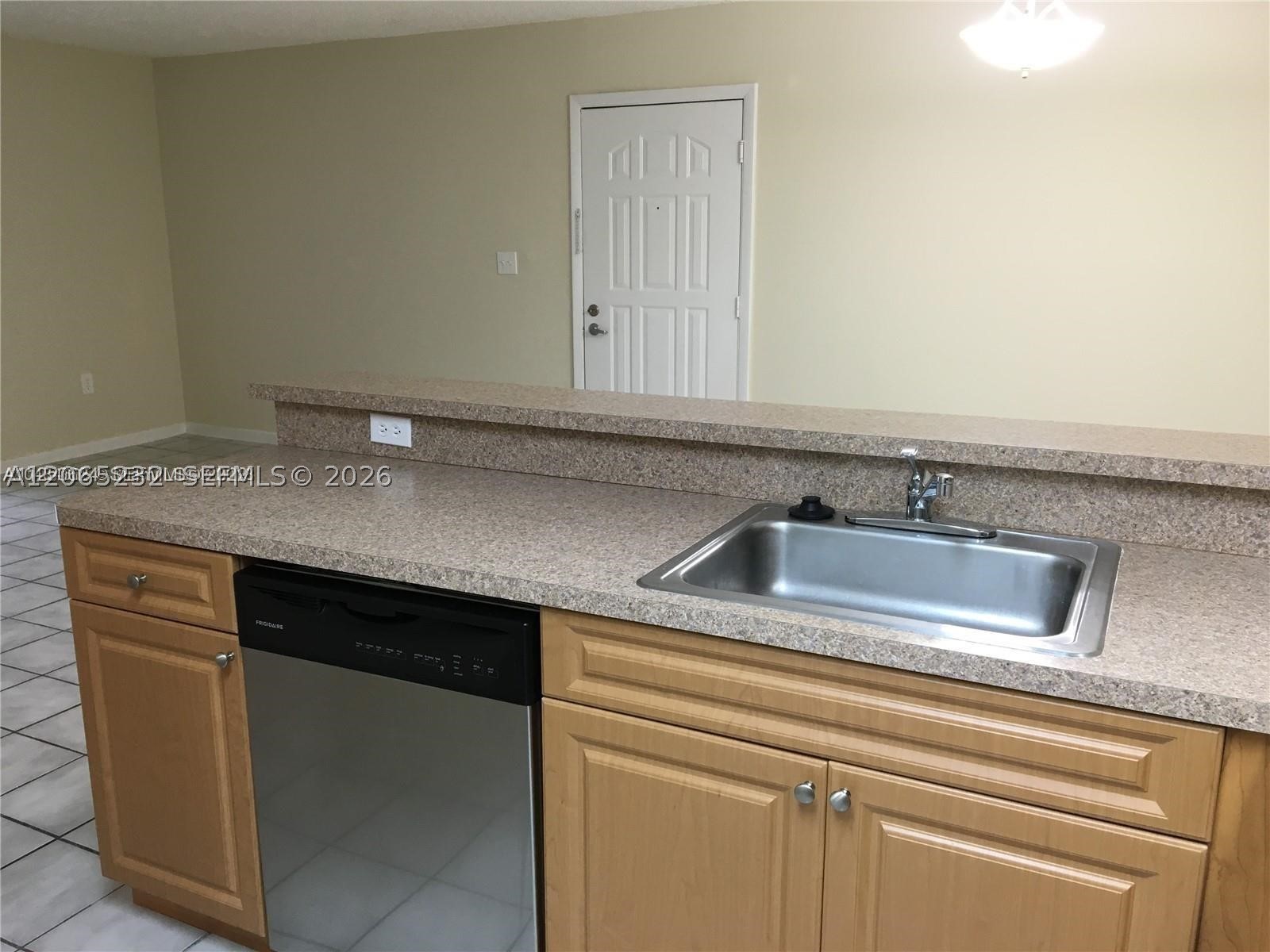 8580 SW 212th St #307, Cutler Bay FL 33189