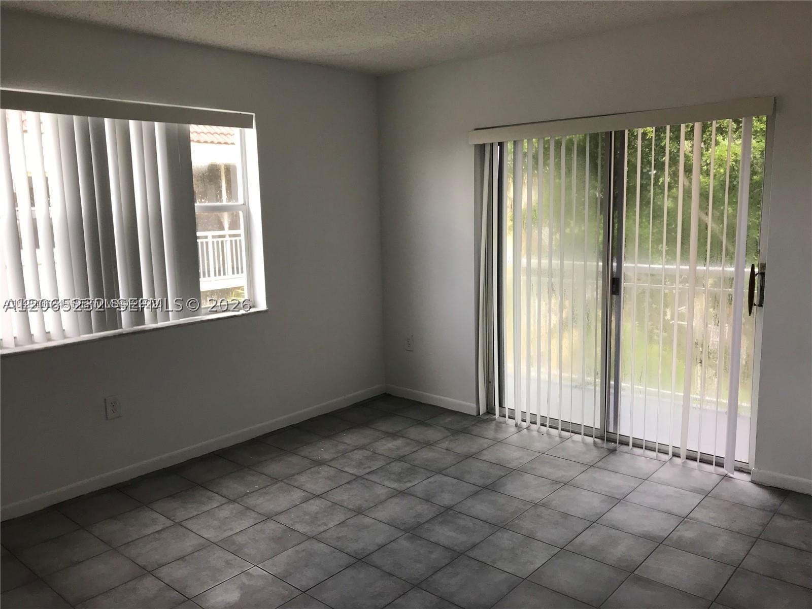 8580 SW 212th St #307, Cutler Bay FL 33189