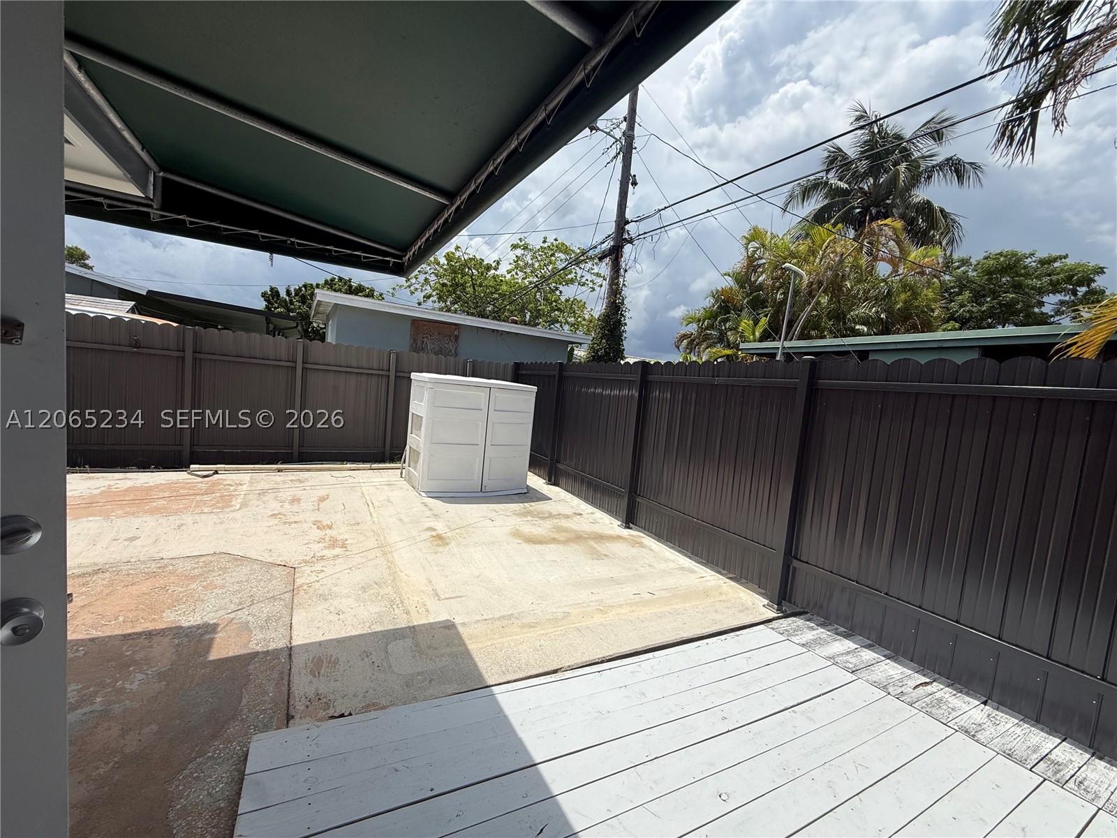 8805 SW 43rd Ter #0, Miami FL 33165